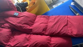 kirmizi-lufian-orjinal-kaz-tuyu-sisme-mont-erzurumderi.com.tr1.webp