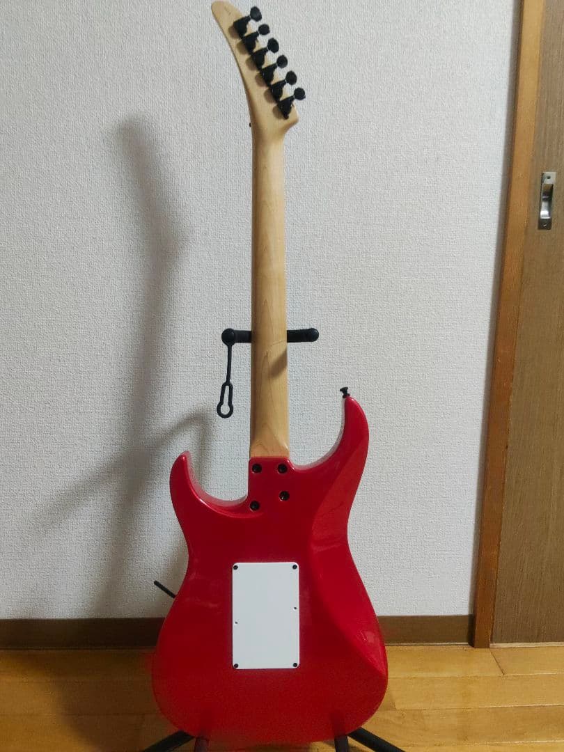 Moon Guitars / Bartolini & DiMarzio搭載モデル